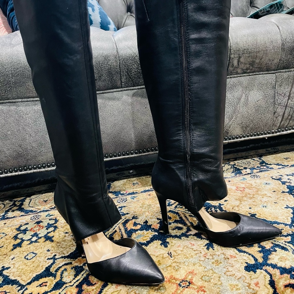 Jessica Simpson Black Pointed Toe Heeled Boots
